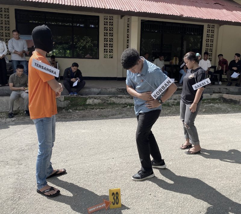 Foto : Polres Manggarai Barat menggelar rekonstruksi berdarah kasus pembunuhan yang mengguncang Kampung Ujung, Labuan Bajo